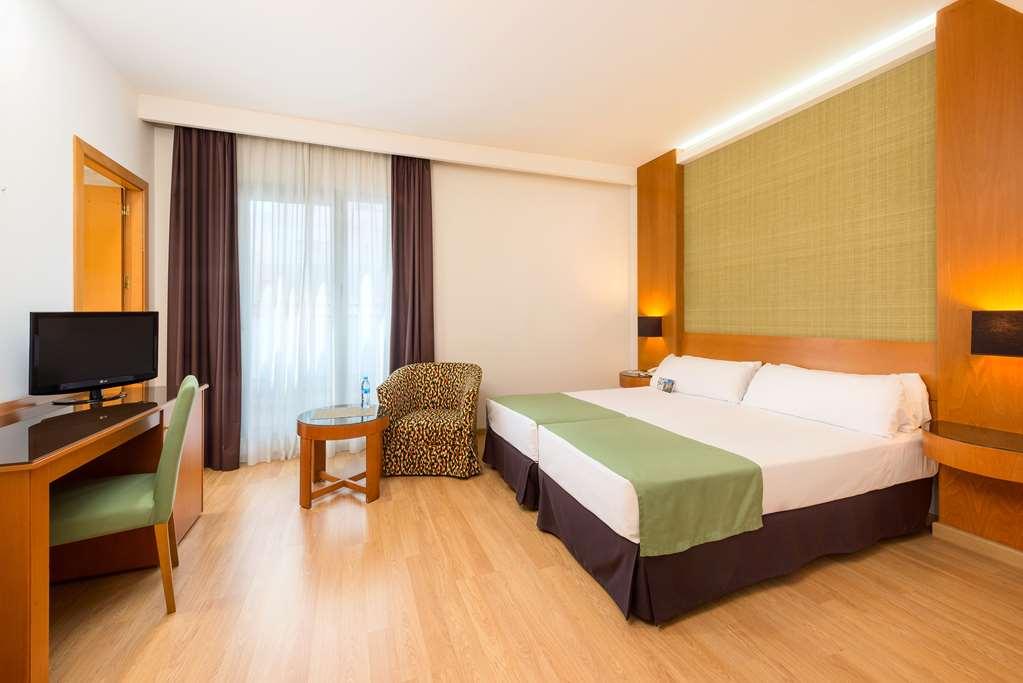 Hotel Elche Centro , Affiliated By Melia Номер фото